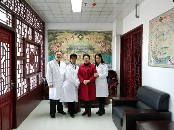 神農(nóng)金掌小兒推拿形象店